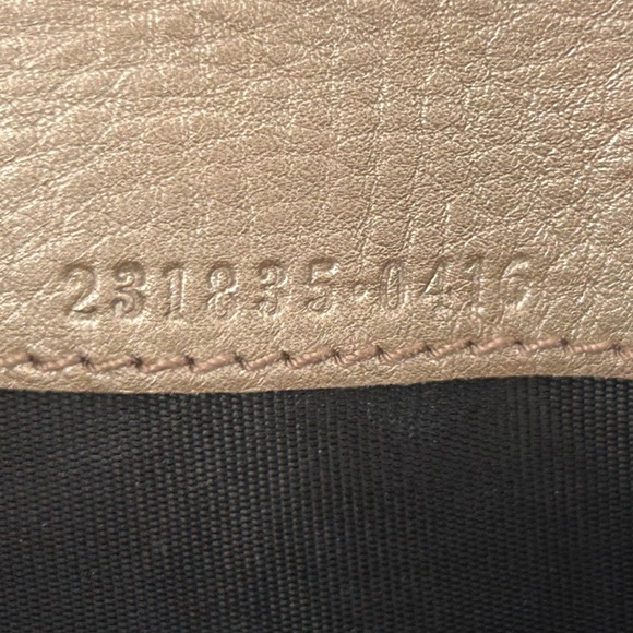 GUCCI Leather $675 Wallet with Silver Accent - Picture 7 of 9